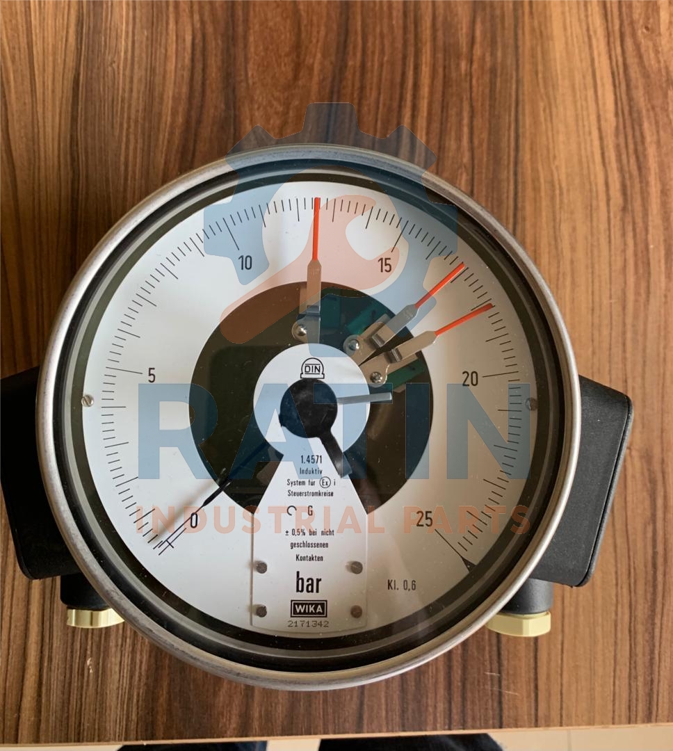 Bourdon tube pressure gauge with  EX switch contacts - 332.30.160 wika-مانوستات ویکا